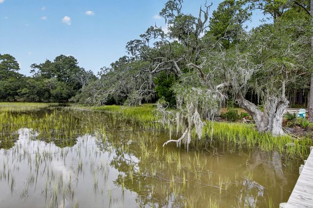 5751 Church Flats Road, Meggett, SC 29449