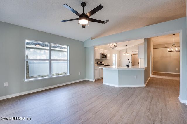 9545 WATERSHED Drive N, Jacksonville, FL 32220