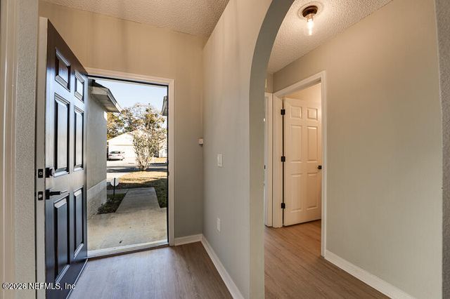 9545 WATERSHED Drive N, Jacksonville, FL 32220