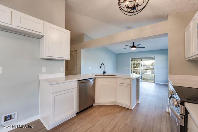 9545 WATERSHED Drive N, Jacksonville, FL 32220