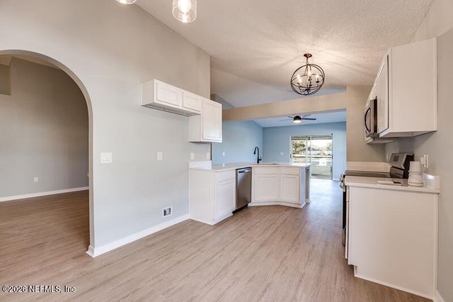 9545 WATERSHED Drive N, Jacksonville, FL 32220