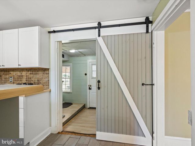 7 SOUTH ST, Kearneysville, WV 25430