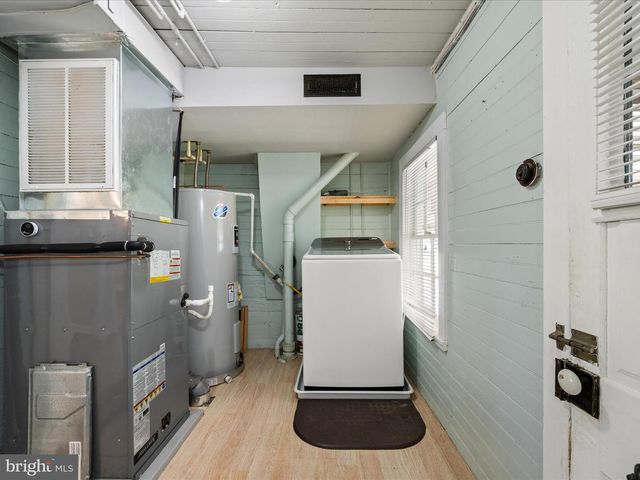 7 SOUTH ST, Kearneysville, WV 25430