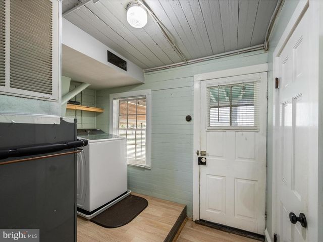 7 SOUTH ST, Kearneysville, WV 25430