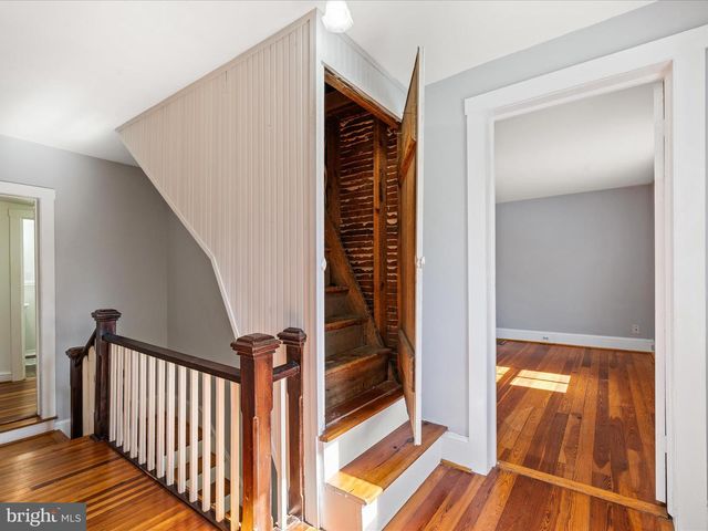 7 SOUTH ST, Kearneysville, WV 25430