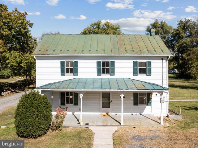 7 SOUTH ST, Kearneysville, WV 25430