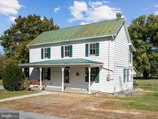 7 SOUTH ST, Kearneysville, WV 25430