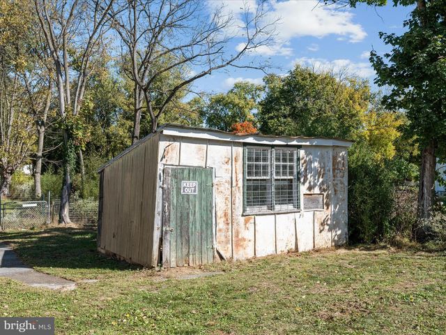 7 SOUTH ST, Kearneysville, WV 25430