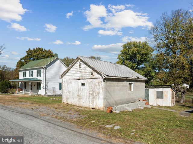 7 SOUTH ST, Kearneysville, WV 25430