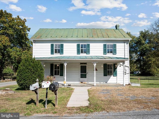 7 SOUTH ST, Kearneysville, WV 25430