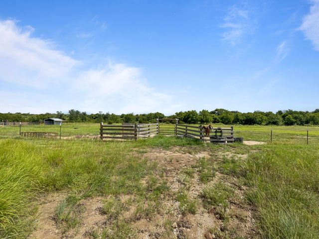 3823 County Road 617, Hamilton, TX 76531