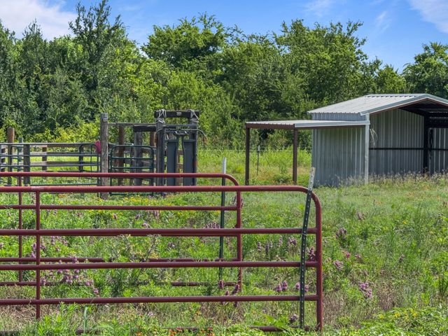 3823 County Road 617, Hamilton, TX 76531