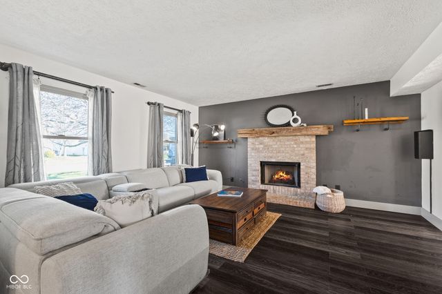 2722 Singletree Drive, Indianapolis, IN 46234