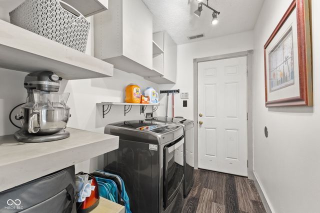 2722 Singletree Drive, Indianapolis, IN 46234