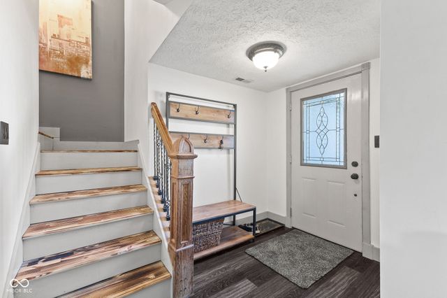 2722 Singletree Drive, Indianapolis, IN 46234