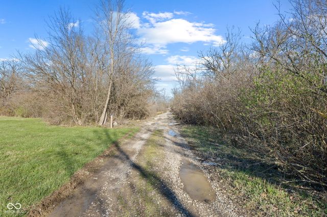 2722 Singletree Drive, Indianapolis, IN 46234