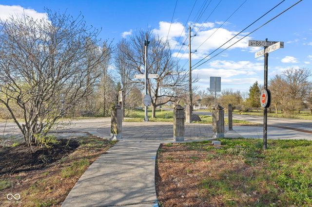 2722 Singletree Drive, Indianapolis, IN 46234