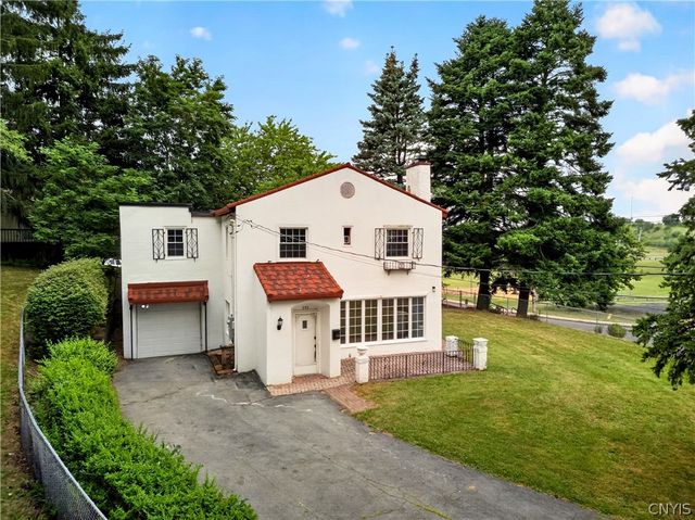 799 Woods Road, Geddes, NY 13209
