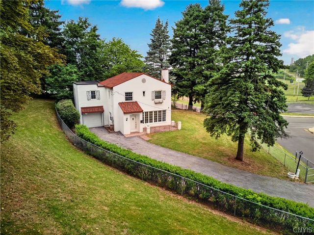 799 Woods Road, Geddes, NY 13209