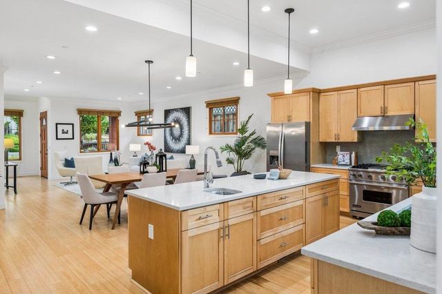 2308 Hillside Drive, Burlingame, CA 94010