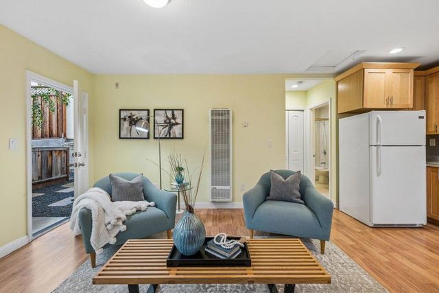 2308 Hillside Drive, Burlingame, CA 94010