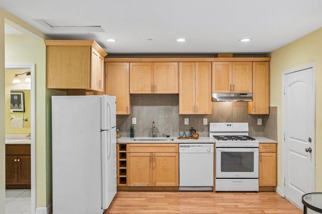 2308 Hillside Drive, Burlingame, CA 94010