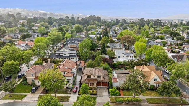 2308 Hillside Drive, Burlingame, CA 94010