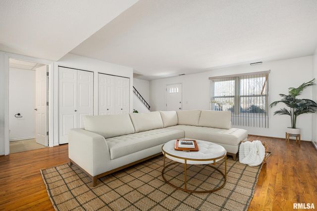 3516 W RICHWOODS Boulevard, Peoria, IL 61604