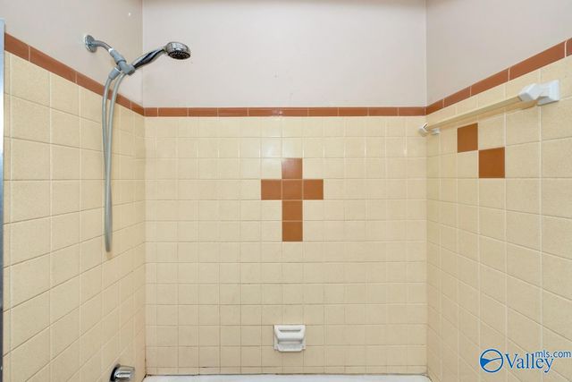 3306 Whitesburg Drive, Huntsville, AL 35802