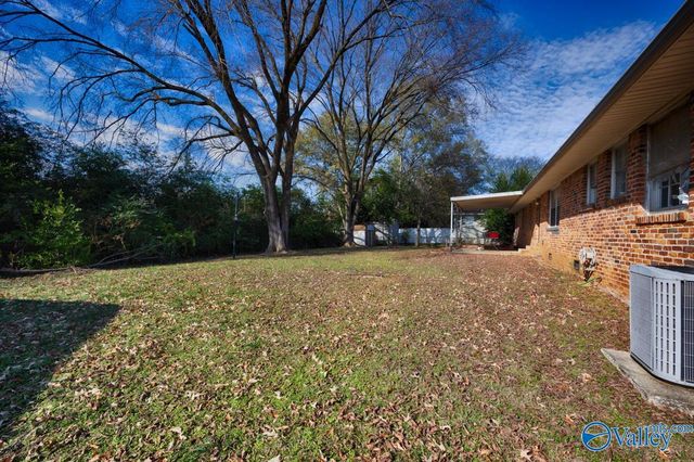 3306 Whitesburg Drive, Huntsville, AL 35802