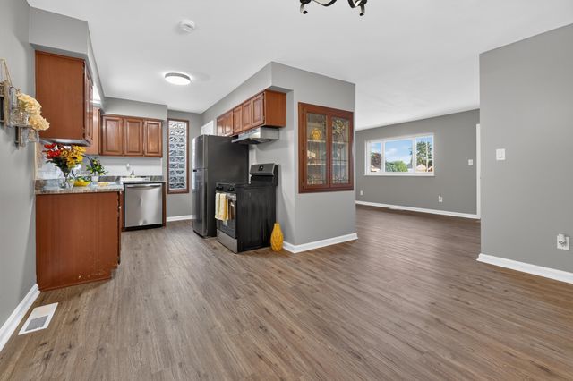 36126 Florane Street, Westland, MI 48186
