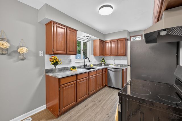 36126 Florane Street, Westland, MI 48186