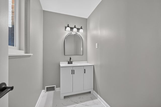 36126 Florane Street, Westland, MI 48186