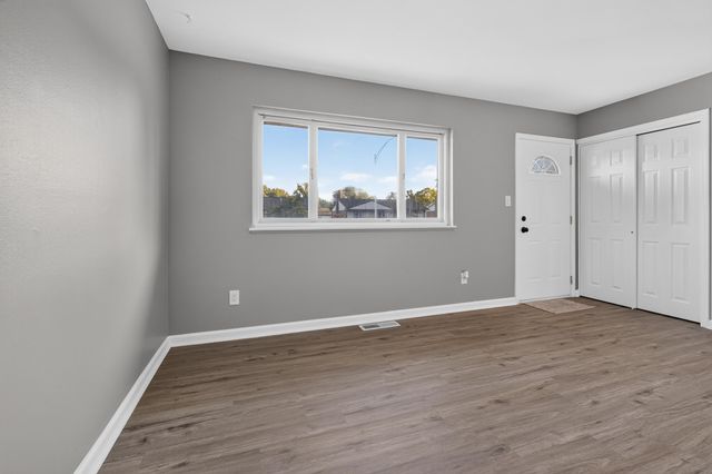 36126 Florane Street, Westland, MI 48186