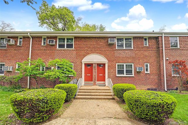 226-29 Kingsbury Avenue B, Bayside, NY 11364