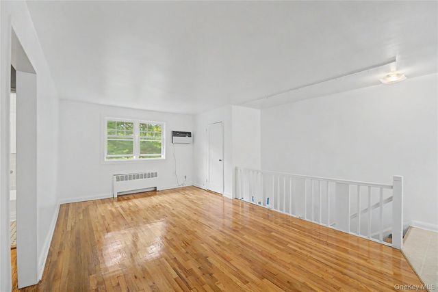226-29 Kingsbury Avenue B, Bayside, NY 11364