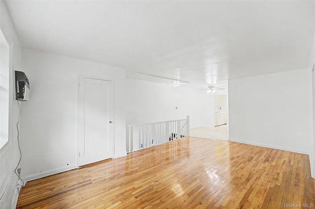 226-29 Kingsbury Avenue B, Bayside, NY 11364
