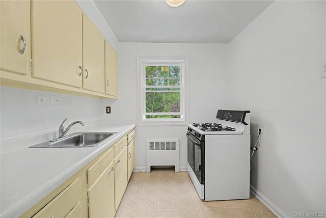 226-29 Kingsbury Avenue B, Bayside, NY 11364