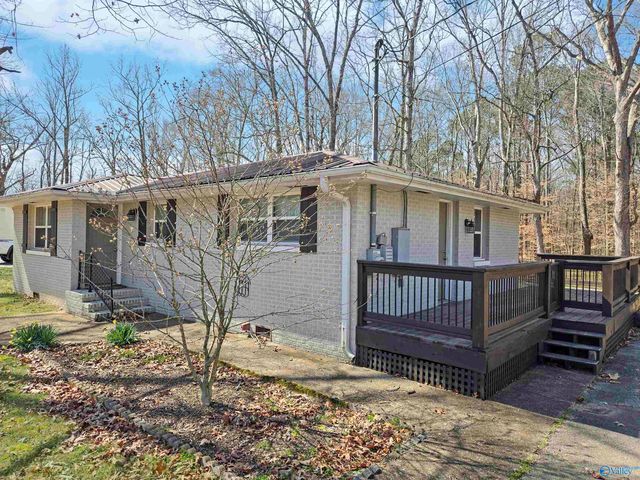 573 W Limestone Road, Hazel Green, AL 35750