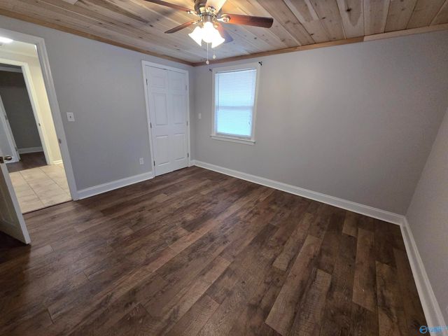 573 W Limestone Road, Hazel Green, AL 35750