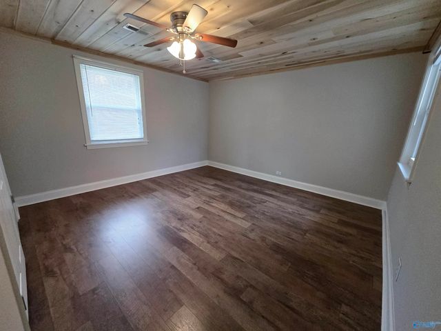 573 W Limestone Road, Hazel Green, AL 35750