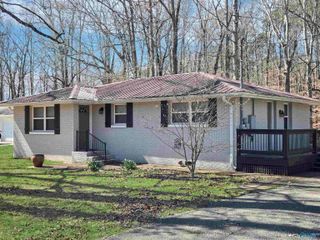 573 W Limestone Road, Hazel Green, AL 35750