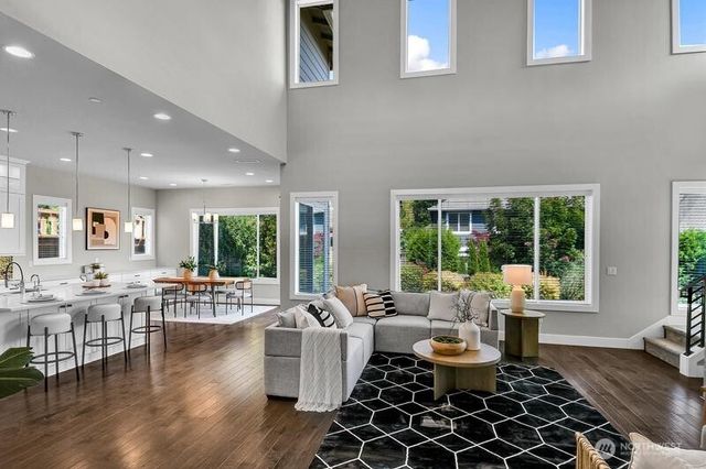 17448 NE 122nd Street, Redmond, WA 98052