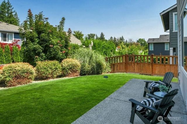 17448 NE 122nd Street, Redmond, WA 98052