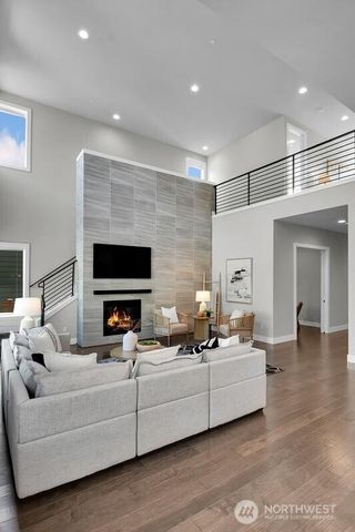 17448 NE 122nd Street, Redmond, WA 98052