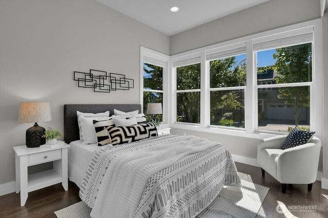17448 NE 122nd Street, Redmond, WA 98052