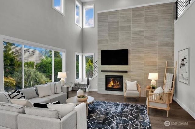17448 NE 122nd Street, Redmond, WA 98052