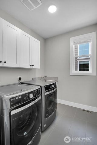 17448 NE 122nd Street, Redmond, WA 98052