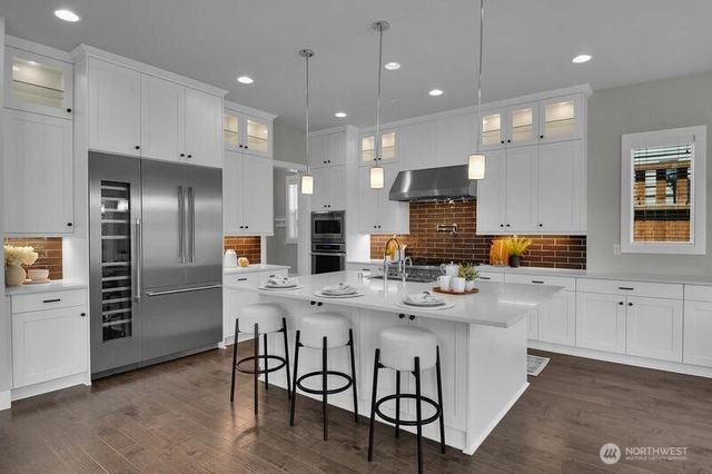 17448 NE 122nd Street, Redmond, WA 98052