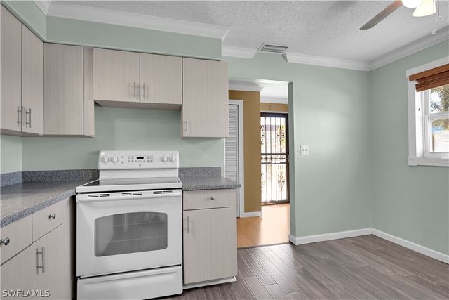 6777 Winkler RD 268, Fort Myers, FL 33919